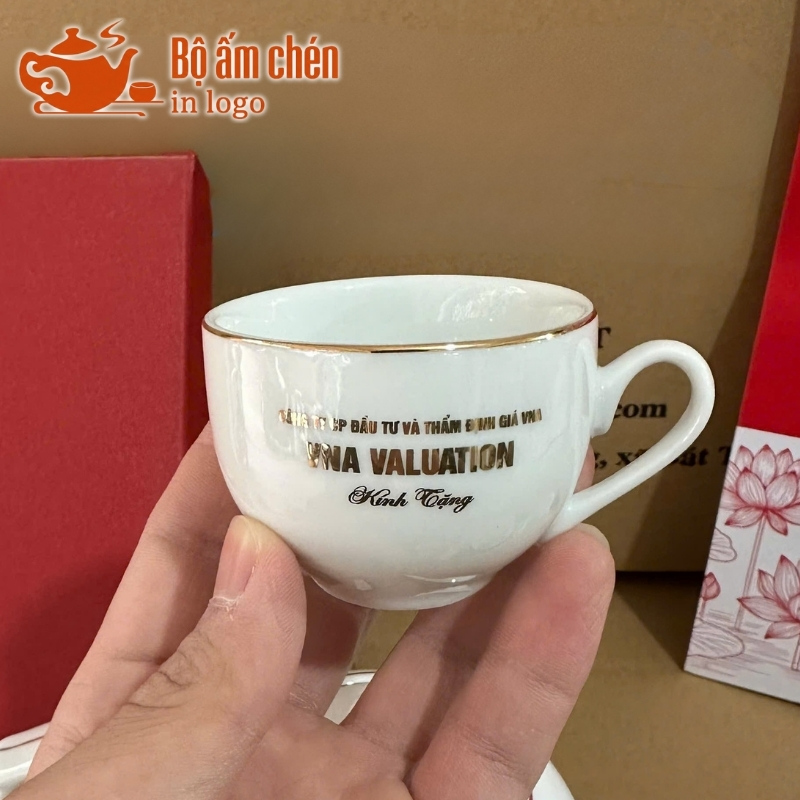 bo-am-chen-in-logo-qua-tang-hoa-tiet-decal (95)