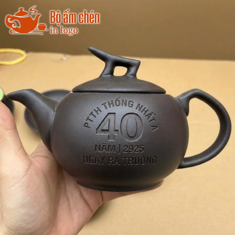 bộ ấm chén tử sa khắc chìm logo làm quà tặng doanh nghiệp