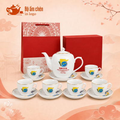 Bộ trà sứ trắng in logo quà tặng dáng trống cao 800ml kẻ chỉ vàng MT-02