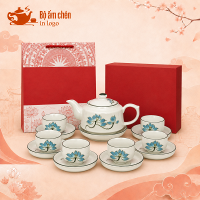 Bộ trà vẽ tay sen xanh dáng vai vuông men kem in logo VT-06